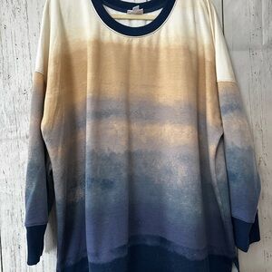 Lularoe “Hannah” top